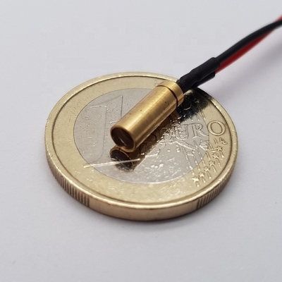 650nm 5VDC-Linienlasermodul mit 5000 Stunden Lebensdauer und Messing-Goldplattiert Gehäuse