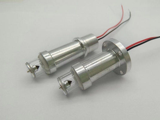 Grüne Linie Generator Lasermodul mit ±0,5 mm Linie Krümmung bei 10m und 2,8-5,2V Spannung